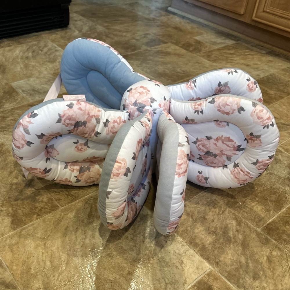 Infantino Elevate Adjustable Multi Level Nursing and Breastfeeding Pillow